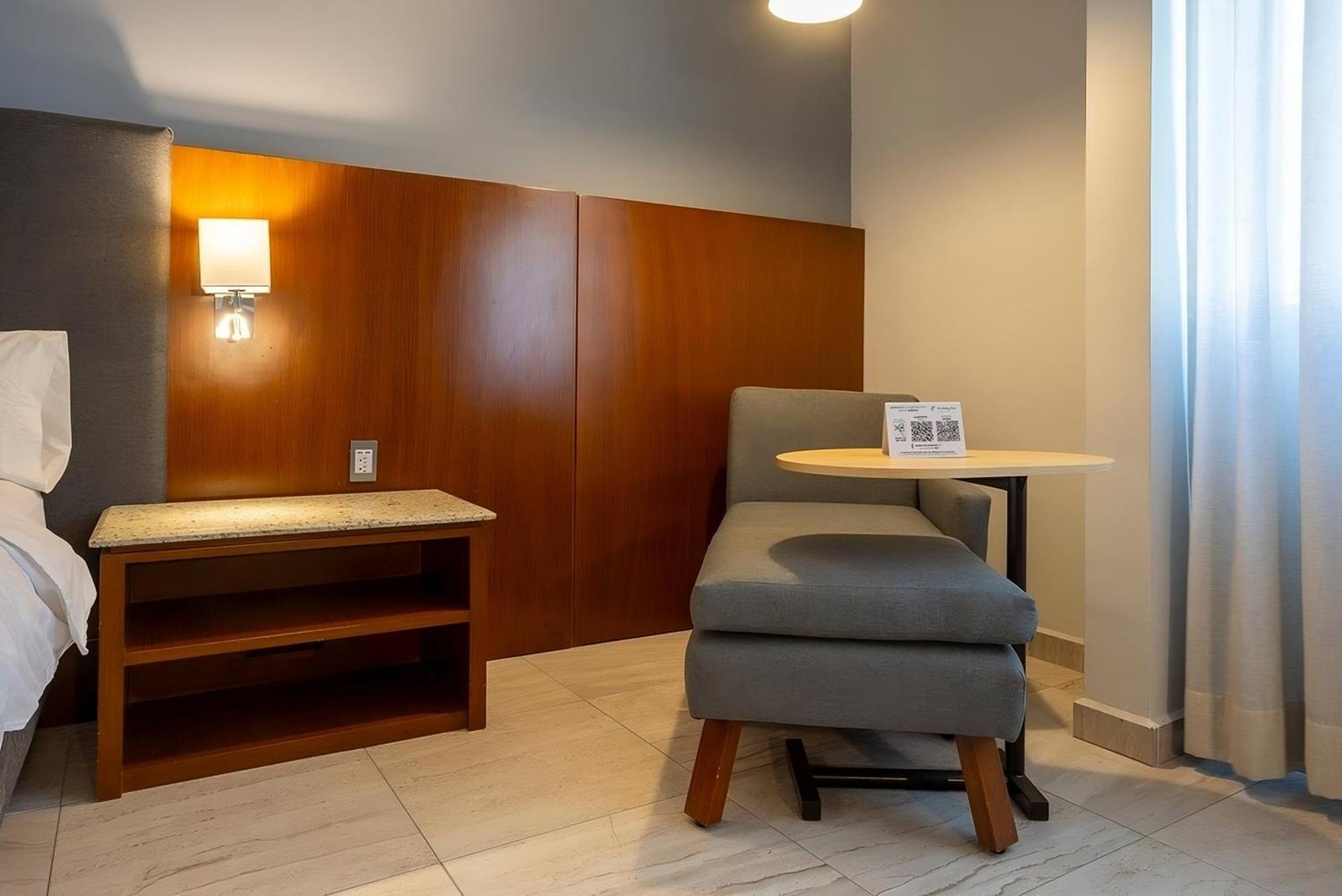 Holiday Inn Puebla Finsa By Ihg Buitenkant foto